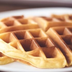 shallow focus photography of waffle on plate