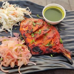 food plate healthy restaurant