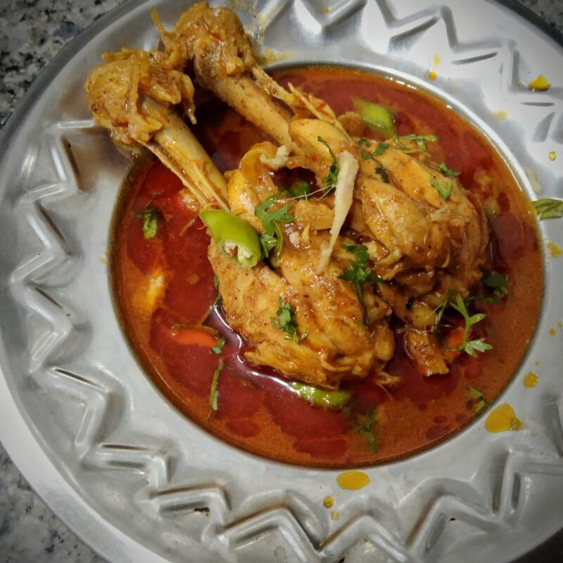 "Chicken nihari" by Sherlyn111 is licensed under CC BY-SA 4.0.