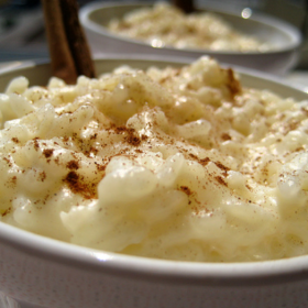 "Arroz con leche" by Eli123seo is licensed under CC BY-SA 4.0 .