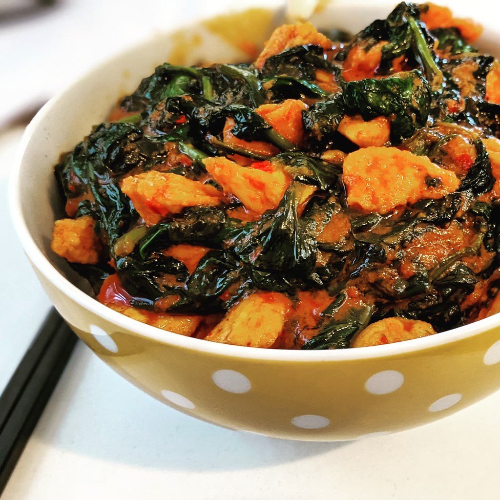 Spinach with Chili Tofu Stir-Fry over White Rice